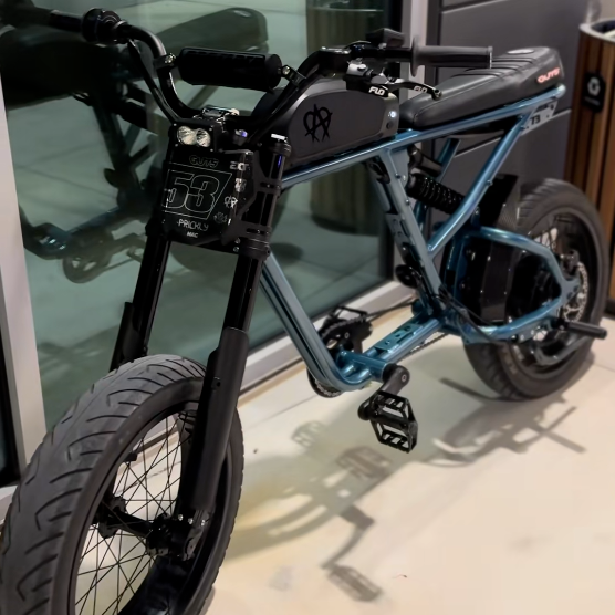 SUPER 73