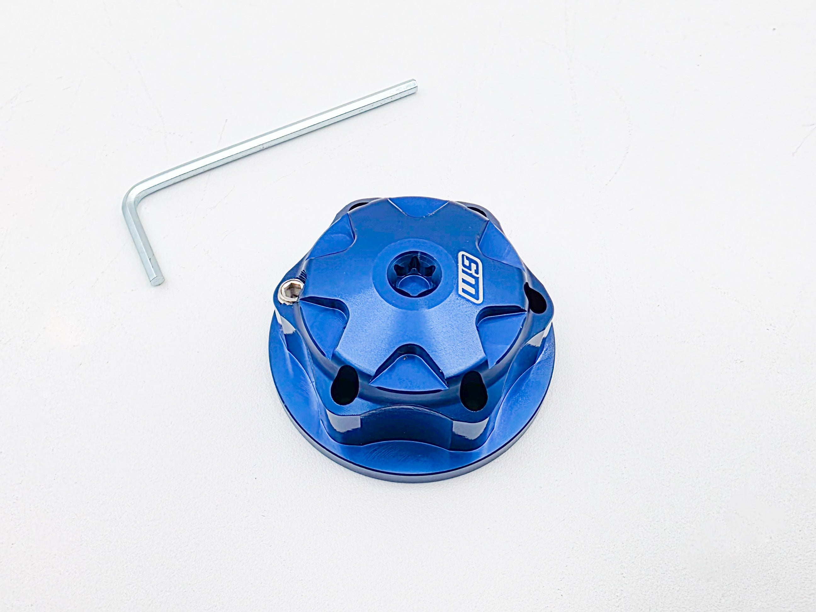 Anodized color options for the Warp 9 Altis Sigma steering cap nut