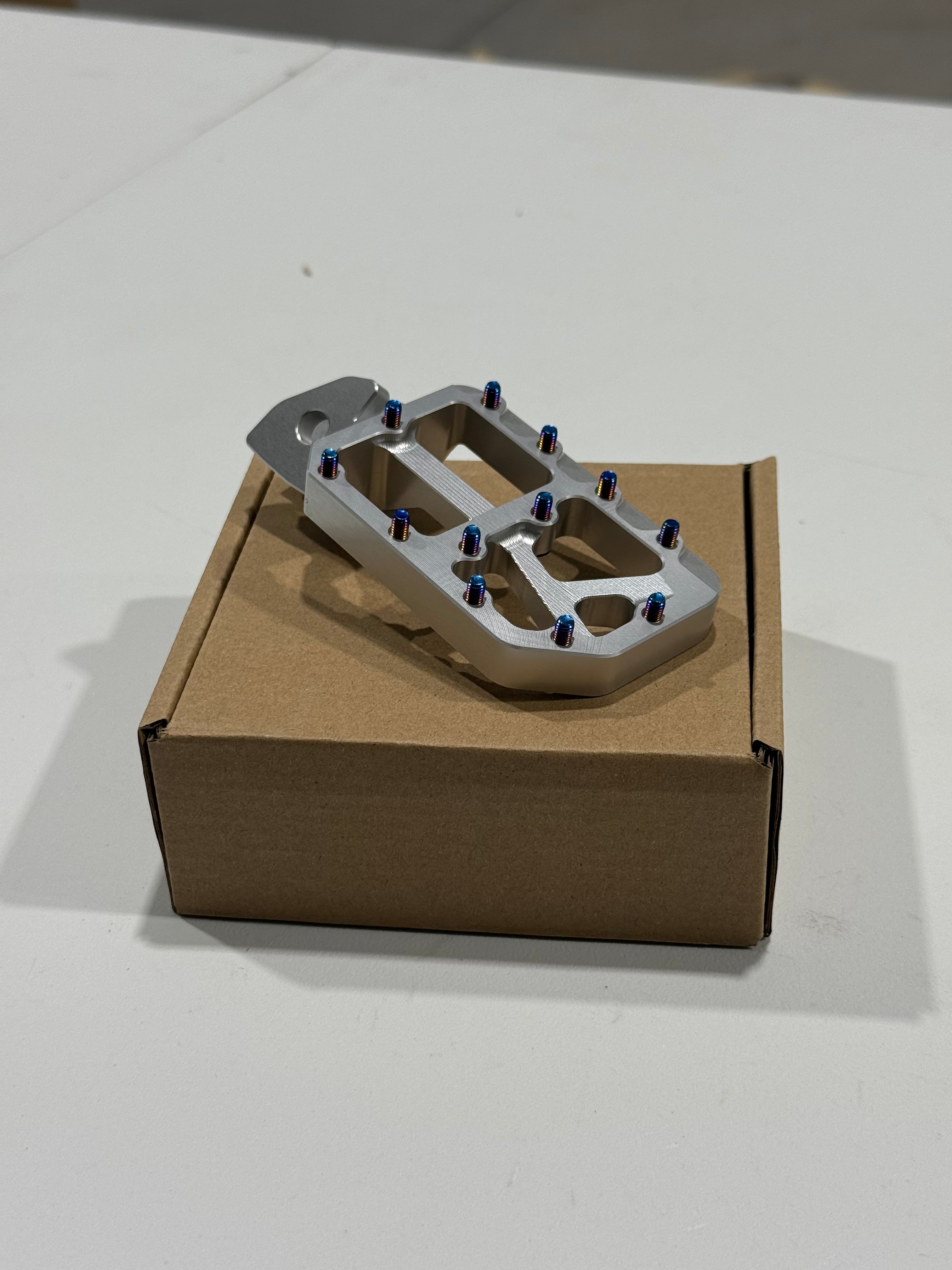 CNC wide foot pegs for e-moto, main product view