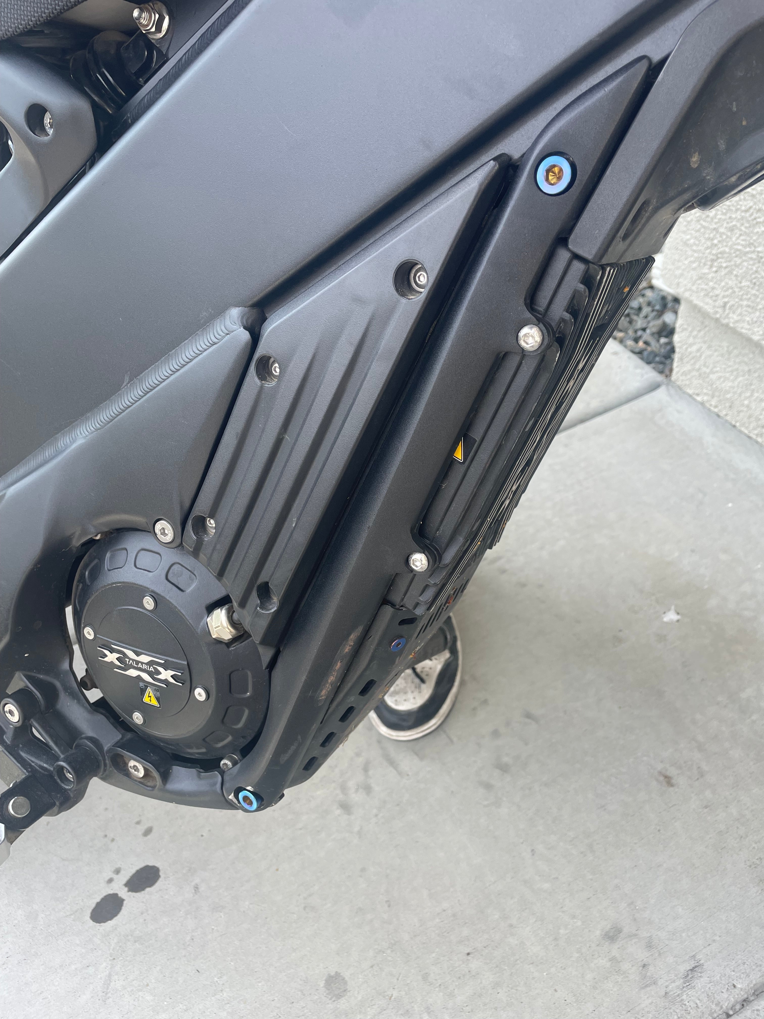 Close-up of titanium bolt finish for Talaria controller mount