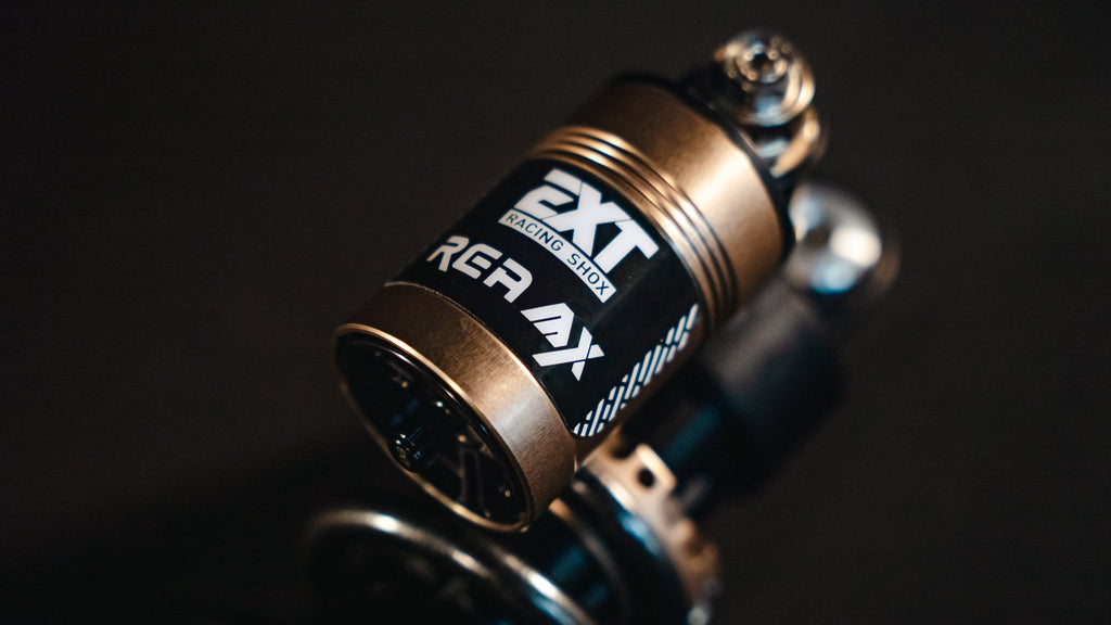 EXT REA MX shock — piggyback reservoir close-up