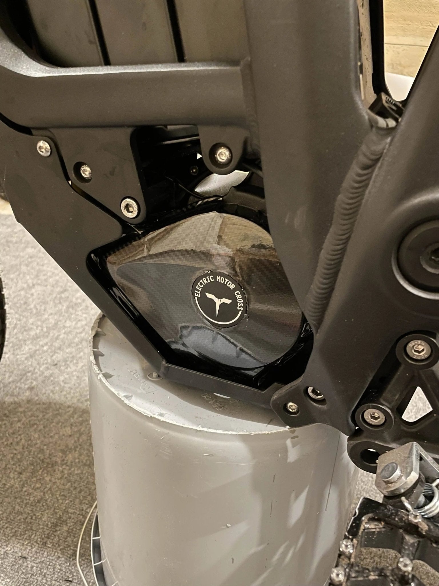Carbon fiber weave detail on Talaria Sting wrap kit