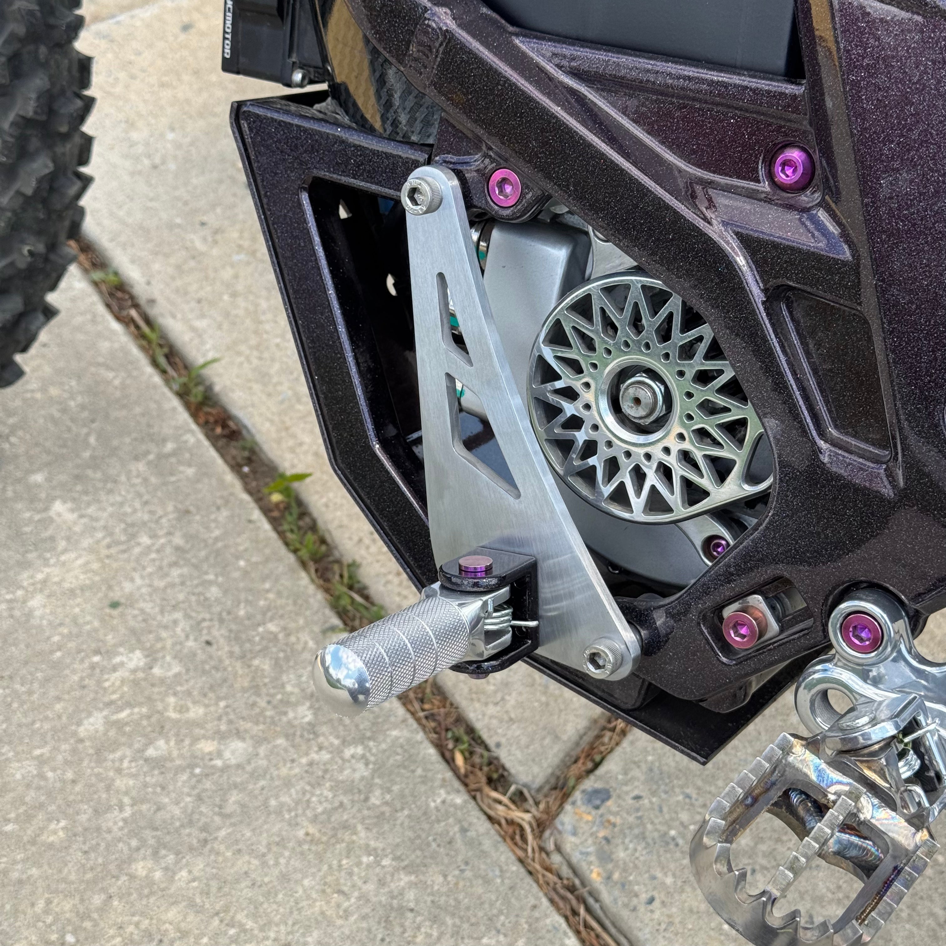 PRE-ORDER LBX Folding Foot Lock