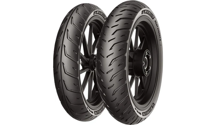 Dual-sport Shinko 241 e-moto tire tread detail