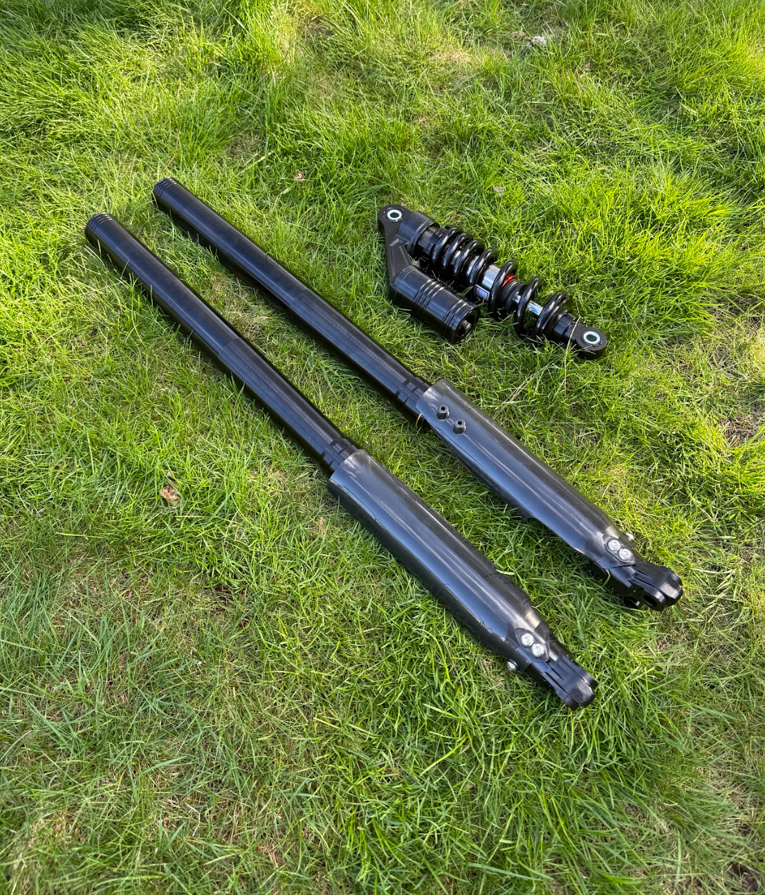 Black 680mm upgraded front forks for the Tuttio/Yozma and Heybike