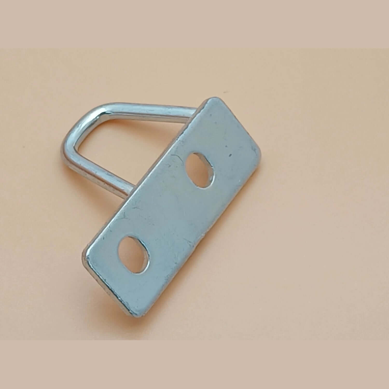 Battery lid lock hook latch for Surron — installed