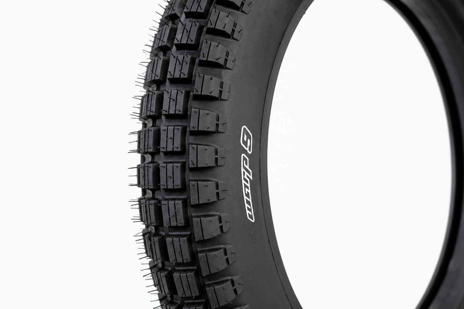 Knobby tread pattern of Warp 9 SwitchBack 19 inch dual-purpose tire