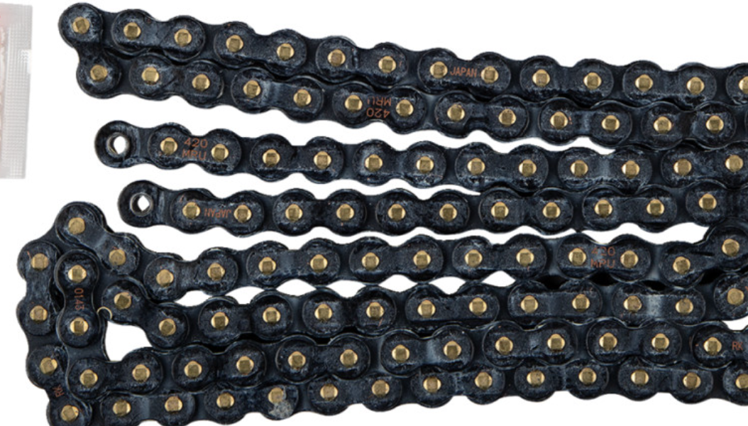 RK 420 chain showing Ultra Thin U-Ring seals and master link